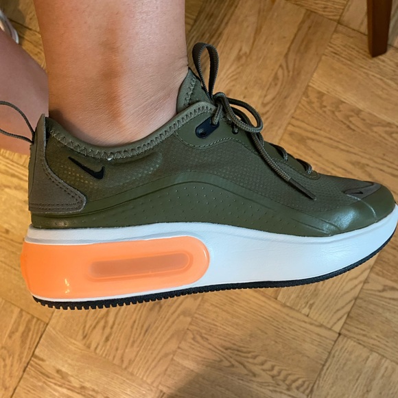 W NIKE AIR MAX DIA sneaker - Picture 7 of 9